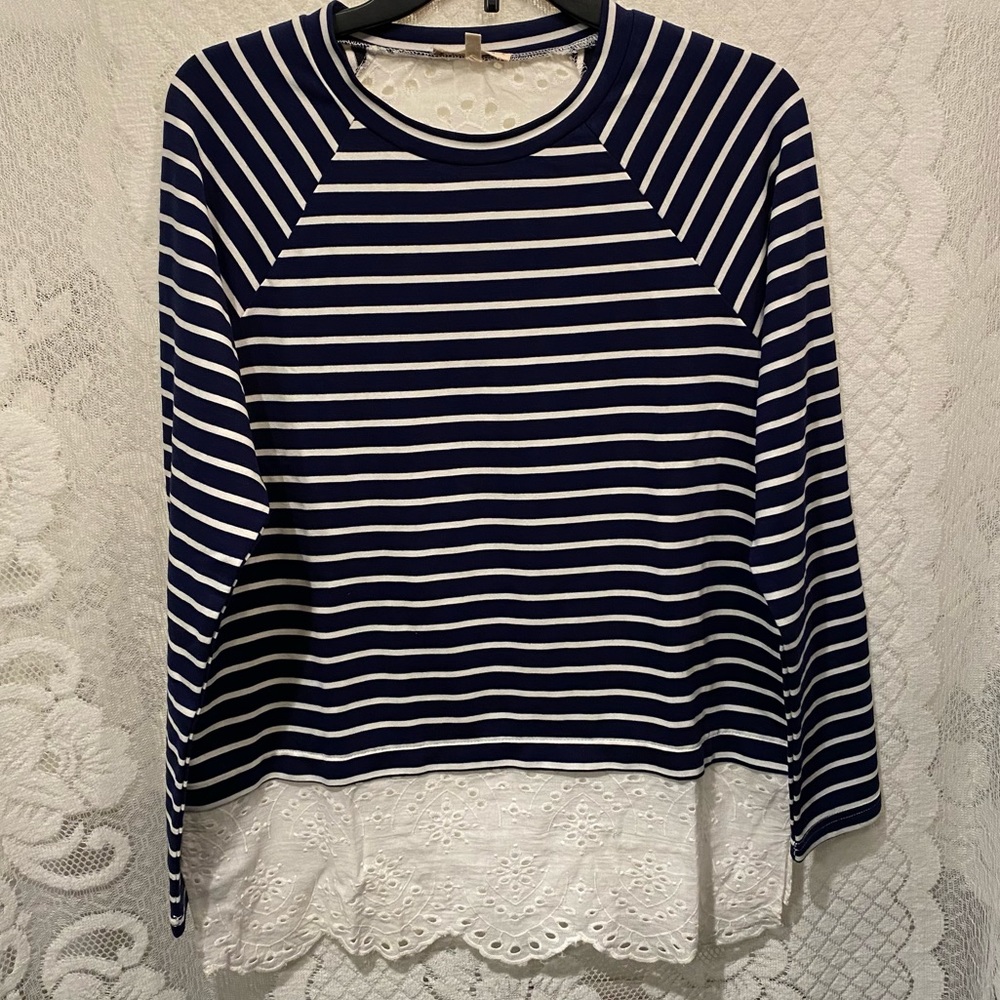 Women’s shirt